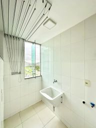 https://img.olx.com.br/thumbs256x256/51/512619930217223.jpg