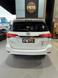 https://img.olx.com.br/thumbs256x256/51/513637447368214.jpg