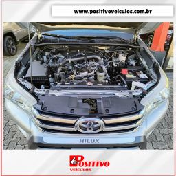 https://img.olx.com.br/thumbs256x256/51/514574043073914.jpg