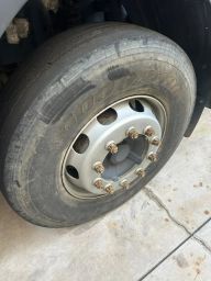 https://img.olx.com.br/thumbs256x256/51/516652328729060.jpg