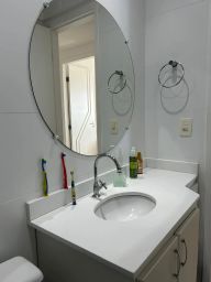 https://img.olx.com.br/thumbs256x256/51/517596523420041.jpg