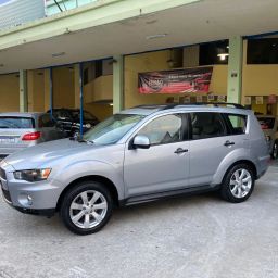 https://img.olx.com.br/thumbs256x256/51/517656577772919.jpg
