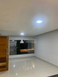 https://img.olx.com.br/thumbs256x256/51/519520401913647.jpg