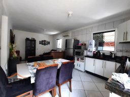 https://img.olx.com.br/thumbs256x256/51/519528645842470.jpg