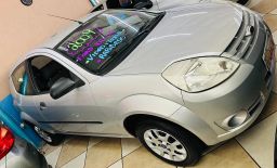 https://img.olx.com.br/thumbs256x256/52/520616567781641.jpg