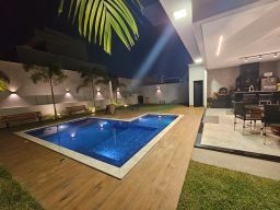 https://img.olx.com.br/thumbs256x256/52/521507272541690.jpg