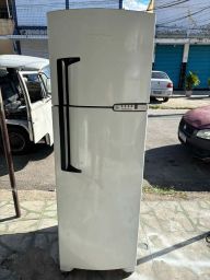 https://img.olx.com.br/thumbs256x256/52/521572047564072.jpg
