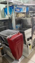 https://img.olx.com.br/thumbs256x256/52/523508161896308.jpg