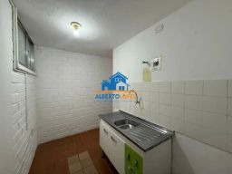 https://img.olx.com.br/thumbs256x256/52/523521403902976.jpg