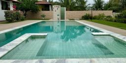 https://img.olx.com.br/thumbs256x256/52/525454282343459.jpg