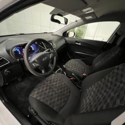 https://img.olx.com.br/thumbs256x256/52/525657557990945.jpg