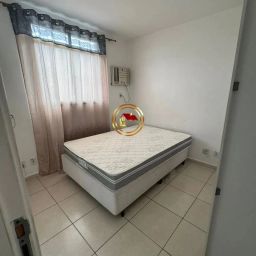 https://img.olx.com.br/thumbs256x256/52/526550521267680.jpg