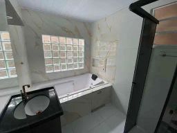 https://img.olx.com.br/thumbs256x256/52/526568521381997.jpg