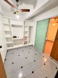 https://img.olx.com.br/thumbs256x256/52/526671924366782.jpg