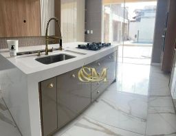 https://img.olx.com.br/thumbs256x256/52/527572155871393.jpg