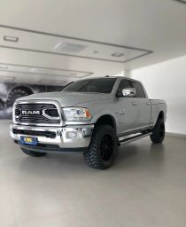 https://img.olx.com.br/thumbs256x256/52/527609322349143.jpg
