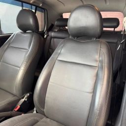 https://img.olx.com.br/thumbs256x256/52/527666185872318.jpg