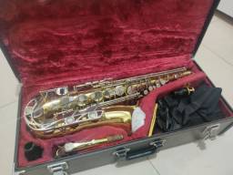 Título do anúncio: Saxofone alto Yamaha yas21