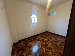 https://img.olx.com.br/thumbs256x256/52/528547887451372.jpg