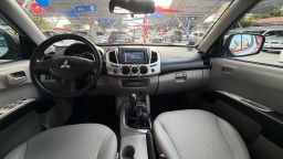 https://img.olx.com.br/thumbs256x256/52/528665432966890.jpg