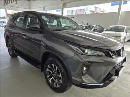 https://img.olx.com.br/thumbs256x256/52/529672672228421.jpg