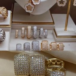 https://img.olx.com.br/thumbs256x256/53/530403699213326.jpg