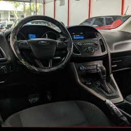 https://img.olx.com.br/thumbs256x256/53/532689660605768.jpg