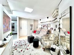 https://img.olx.com.br/thumbs256x256/53/535535407700261.jpg