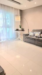 https://img.olx.com.br/thumbs256x256/53/539571523347291.jpg