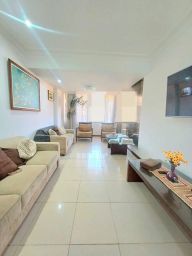 https://img.olx.com.br/thumbs256x256/54/540530760740021.jpg