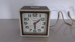 Título do anúncio: Relógio Despertador Elétrico Timex U.s.a.