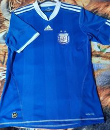 Título do anúncio: Camisa Argentina (AFA) Copa 2010 - Original e Oficial n° 2 - azul escura s/n° Adidas