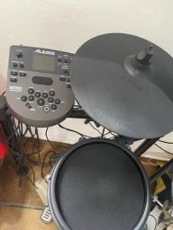 https://img.olx.com.br/thumbs256x256/54/546505494900515.jpg