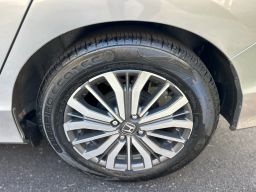 https://img.olx.com.br/thumbs256x256/54/546662193977880.jpg