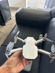https://img.olx.com.br/thumbs256x256/55/551417772998843.jpg
