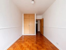 https://img.olx.com.br/thumbs256x256/55/552619082370256.jpg
