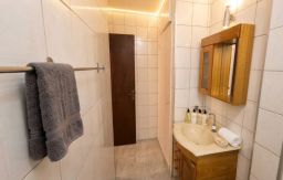 https://img.olx.com.br/thumbs256x256/55/556621569402524.jpg