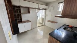 https://img.olx.com.br/thumbs256x256/55/557618430186613.jpg