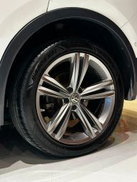 https://img.olx.com.br/thumbs256x256/56/560513392682146.jpg