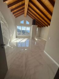 https://img.olx.com.br/thumbs256x256/56/560545155927884.jpg