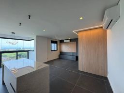 https://img.olx.com.br/thumbs256x256/56/560553407899726.jpg