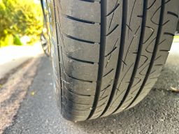 https://img.olx.com.br/thumbs256x256/56/562662551157664.jpg