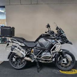 https://img.olx.com.br/thumbs256x256/56/564512632965284.jpg
