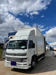 Título do anúncio: Caminhão baú 3/4 vw 11180 delivery prime