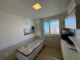 https://img.olx.com.br/thumbs256x256/56/565569282767148.jpg
