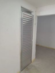 https://img.olx.com.br/thumbs256x256/56/565664487999608.jpg