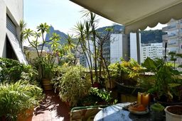 Título do anúncio: Apartamento com jeitão de cobertura em Botafogo