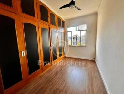 https://img.olx.com.br/thumbs256x256/56/567574765598833.jpg