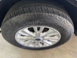 https://img.olx.com.br/thumbs256x256/56/567644535273837.jpg