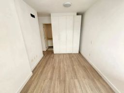 https://img.olx.com.br/thumbs256x256/56/568508640437387.jpg